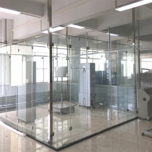 LT-WY30 Sprejová zkušební místnost